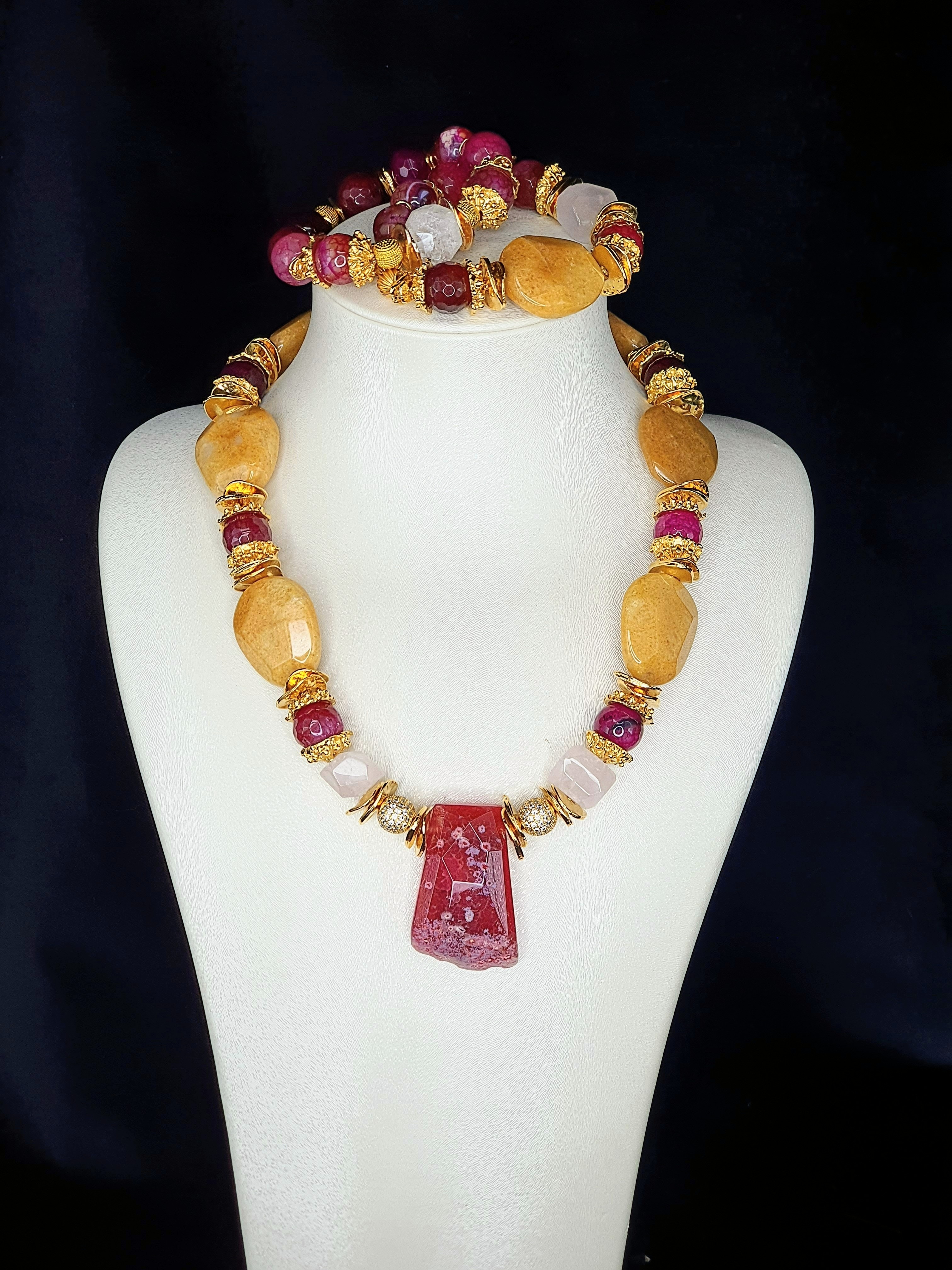 Vera Necklace Set